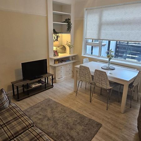 Leigh-On-Sea Retreat - 2 Bedroom Apartment Extérieur photo